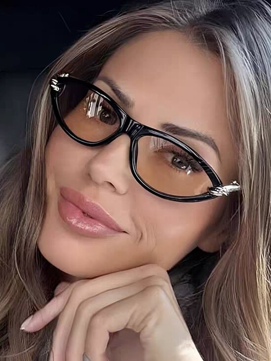 Bottega Veneta Jewelry - Bottega Veneta Hollow Out Cat-Eye Sunscreen Glasses